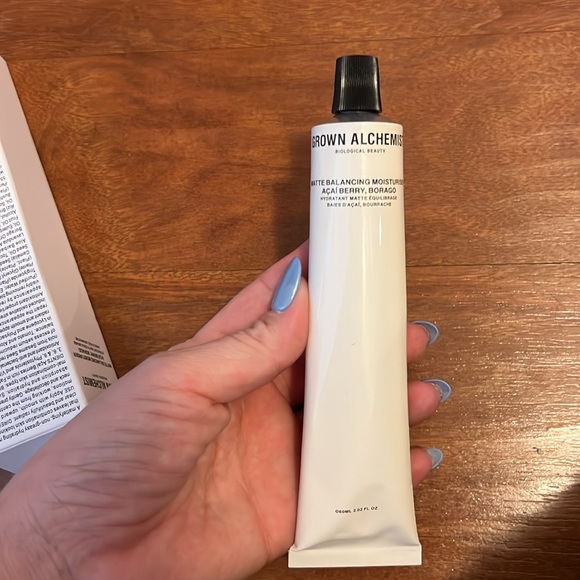 New Grown Alchemist Matte Balancing Moisturizer Açaí Berry Borago NWT - Picture 7 of 9